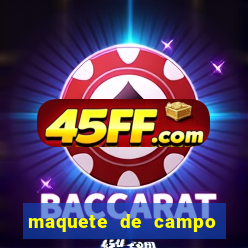 maquete de campo de futebol com material reciclavel